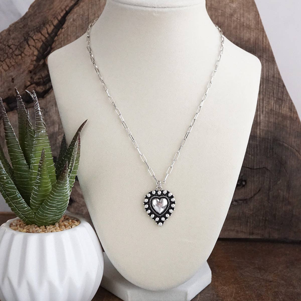 Western Puffy Heart Necklace