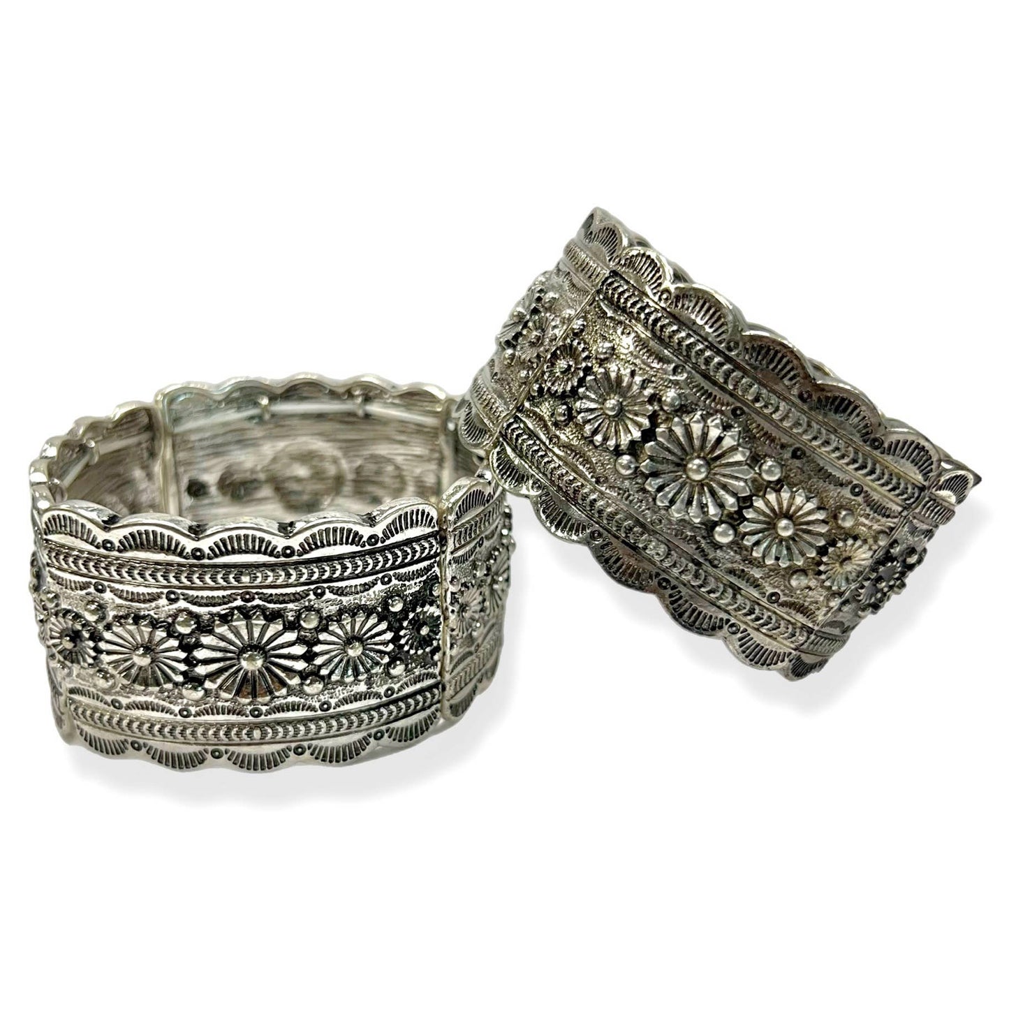 Metal Stretch Bracelet Flowers Details